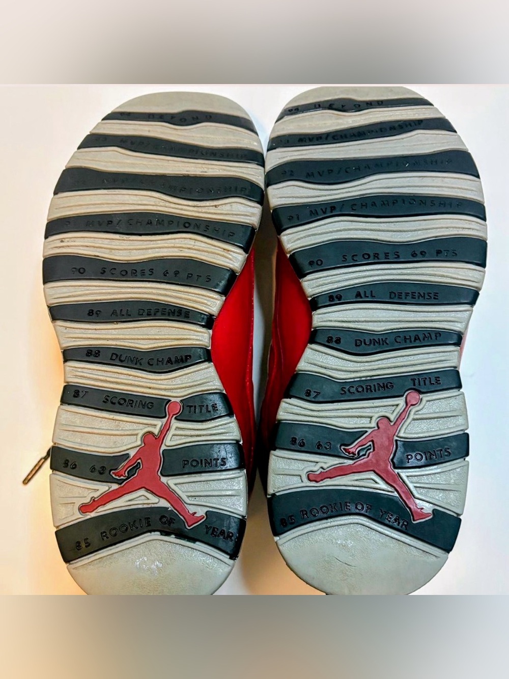 AUTHENTICATED SUPER CLEAN  Mens 11 Jordan 10 ‘Bulls Over Broadway’ - Picture 4 of 5